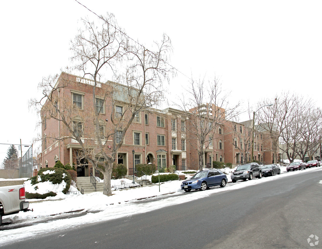 Primary Photo - 1100-1122 Race St