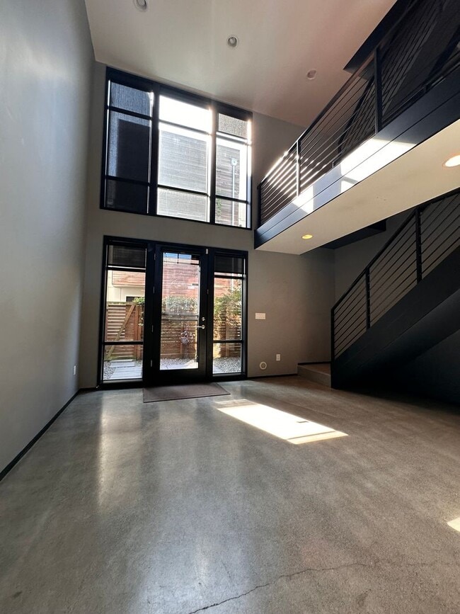 Building Photo - Modern Townhome in Georgetown!  Available ...