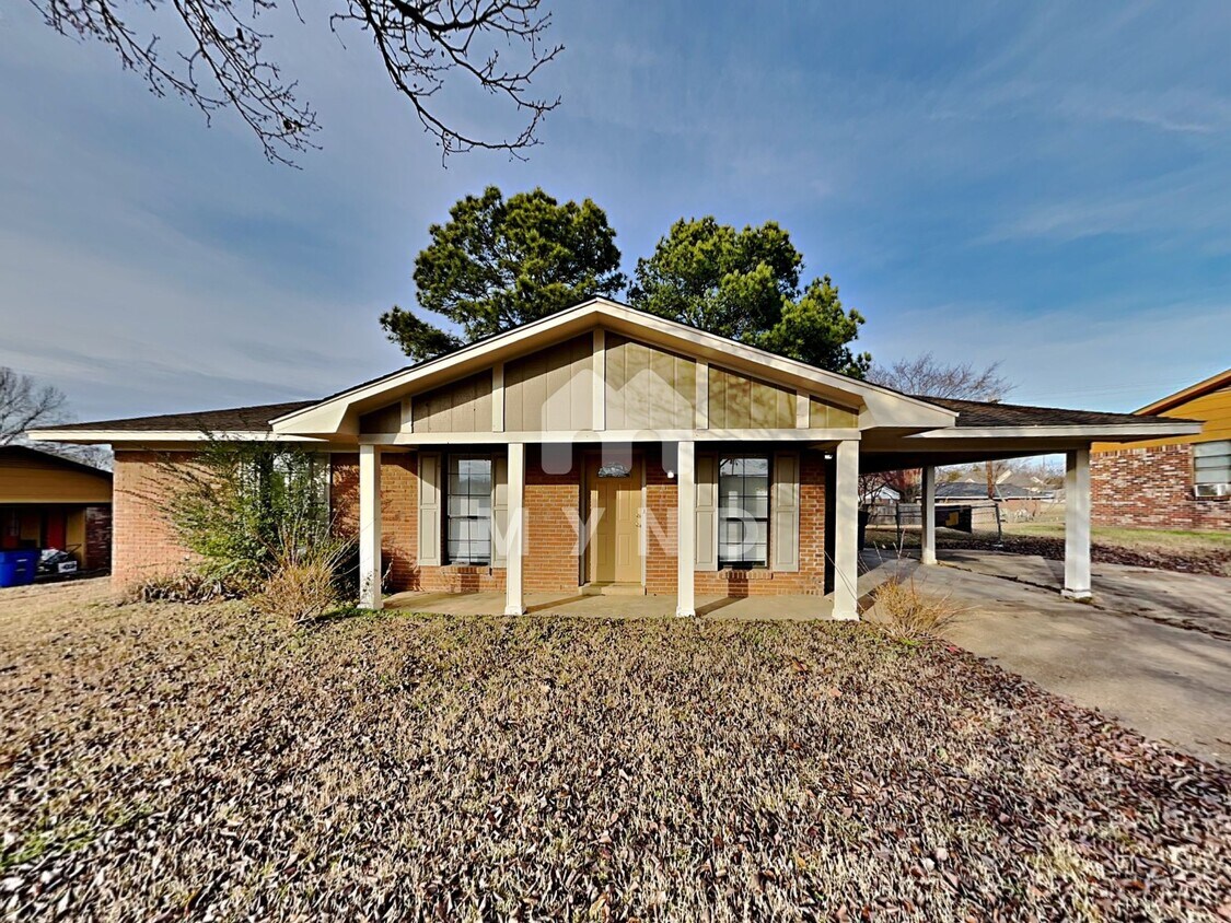 Primary Photo - 10482 Lafayette Dr
