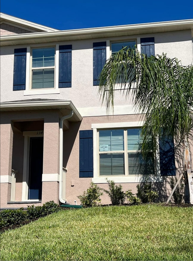 Elevación frontal - 13483 Sagestone Dr