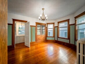 Building Photo - 67 Hampstead Rd