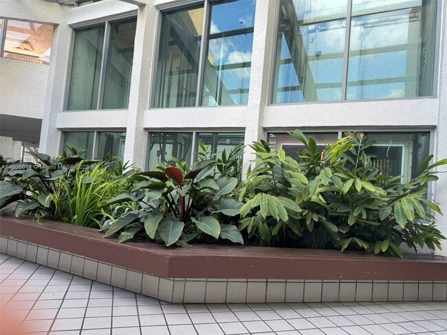 Foto del edificio - 11800 SW 18th St