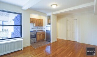Building Photo - 301 E 38th St