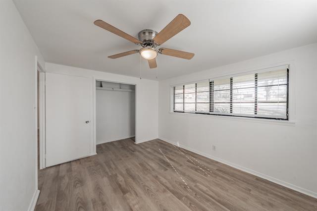 Foto del edificio - 227 S Justin Ave