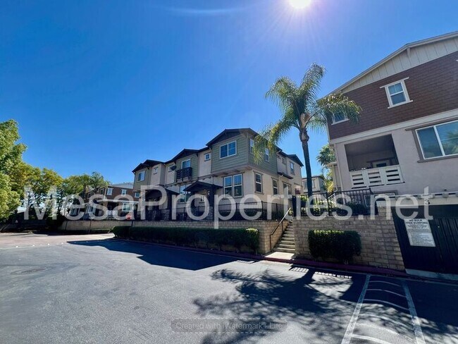 Foto del edificio - 1449 Cobblestone Ln