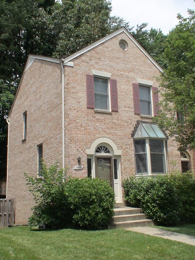 Primary Photo - 10651 Pine Haven Terrace