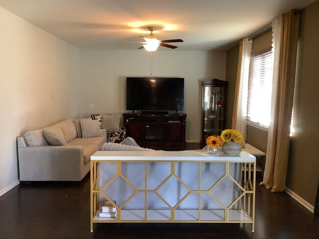 Foto del edificio - 2956 Aberdeen Dr