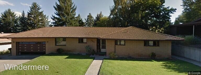 Primary Photo - 425 NW Sunset Dr