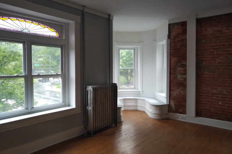 Foto principal - 851 N 3rd St
