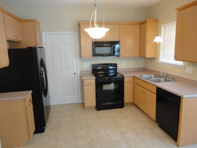 Foto del edificio - 236 Ber Creek Dr