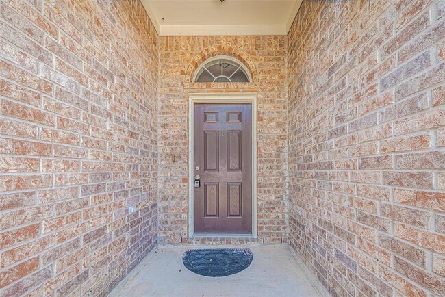 Building Photo - 14111 Norgrove Ct