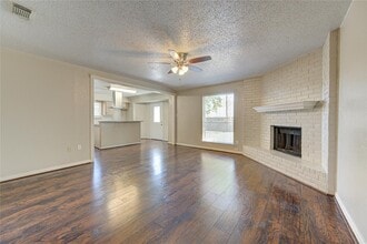 Building Photo - 24119 Silversmith Ln