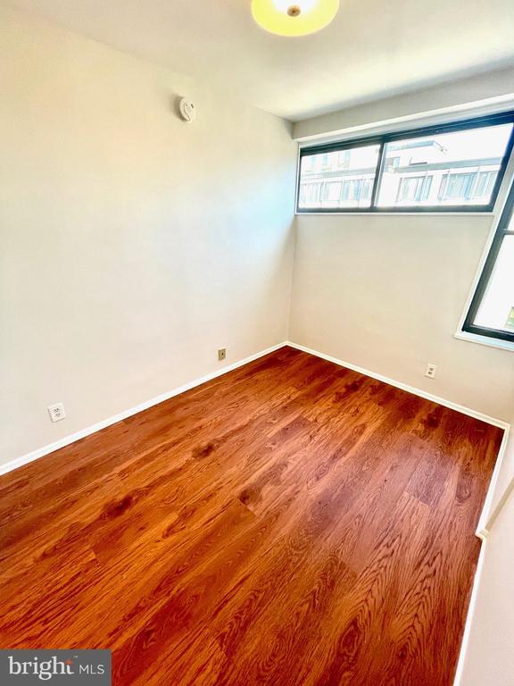 Building Photo - 1420 N St NW