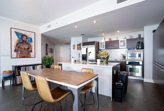 Foto del edificio - 1900 N Bayshore Dr