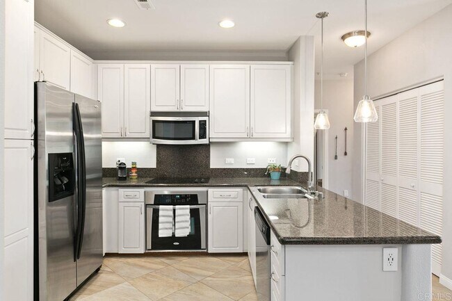 Building Photo - 3887 Pell Pl