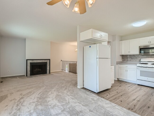 Foto del edificio - 9858 Tyler St NE