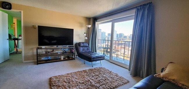 Building Photo - "Charming 1-Bedroom Oasis in the Heart of Jersey City – Your Perfect Urban Retreat!"