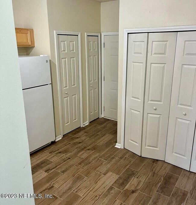 Foto del edificio - 7814 Melvin Rd