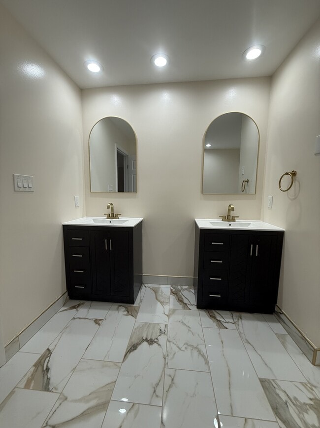 Photo - 5872 Pimlico Rd Townhome