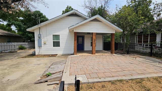 Building Photo - 606 S Tyler St