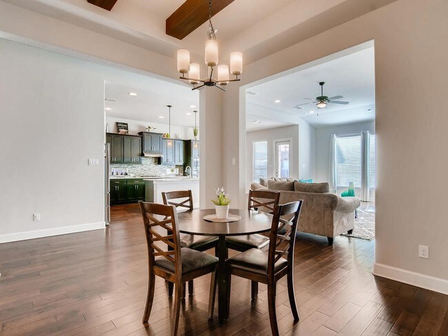 Building Photo - 3102 Paseo de Charros