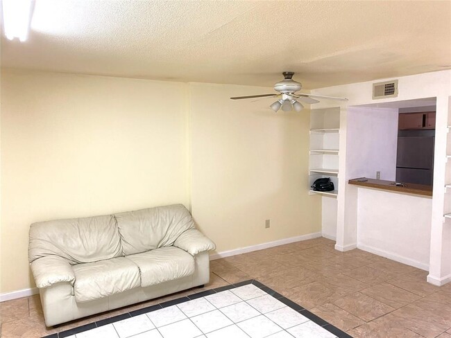 Foto del edificio - 7831 Fuqua St