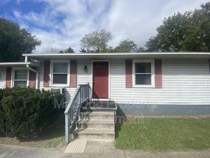 114116 Loch Ln Dr Unit Apt. 2, Louisa, VA 23093 Condo for Rent in