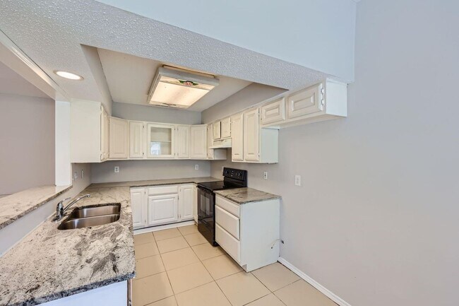 Foto del edificio - 602 Carl C Senter St