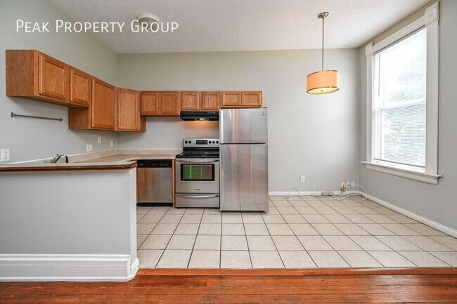 Foto del edificio - 2667 Bellevue Ave