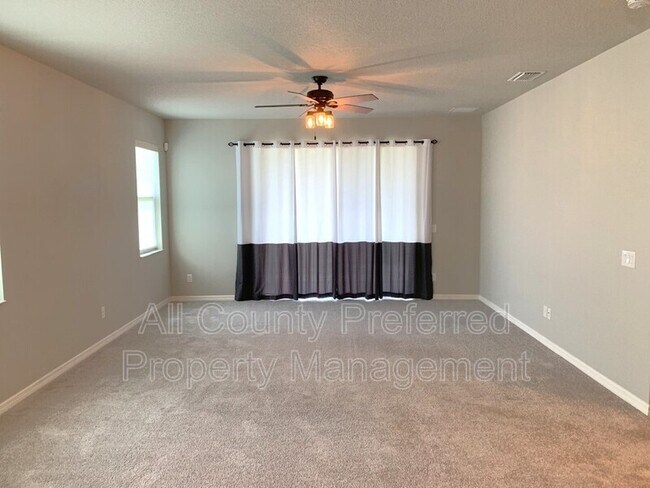 Foto del edificio - 2831 Casterton Dr