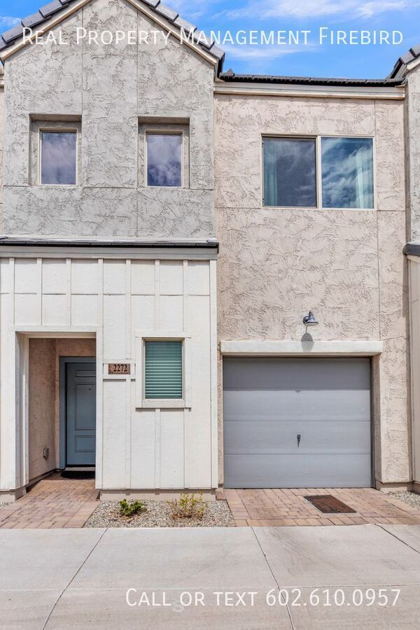 Building Photo - 2272 W Harmont Dr