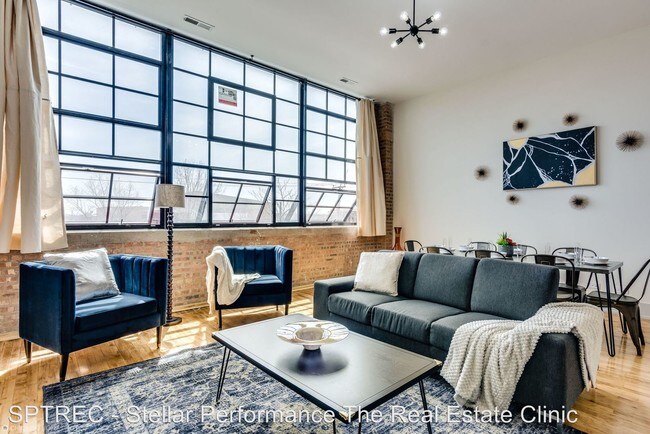 Foto del edificio - 1432 W 21st St