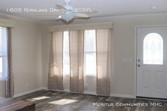 Building Photo - 3 bedroom in Mishawaka IN 46544