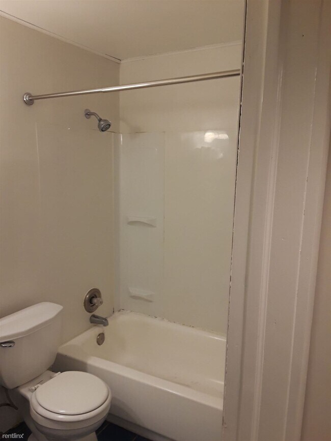 Building Photo - 2 br, 1 bath House - 3214 Birch Row Dr