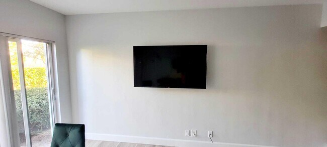 Foto del edificio - 505 NE 20th Ave