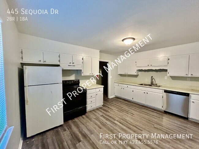 Foto del edificio - 445 Sequoia Dr