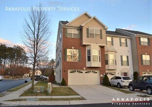 Building Photo - 2701 Thornbrook Ct