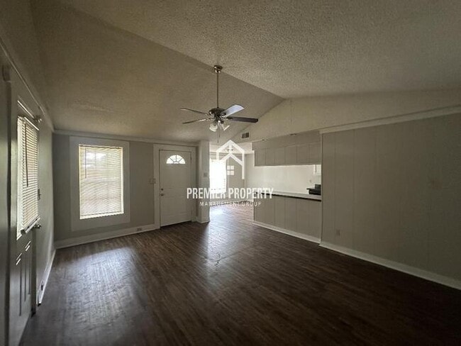 Foto del edificio - 6538 Wimble Rd
