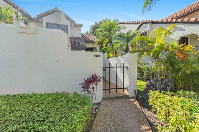 Building Photo - 7894 Granada Pl