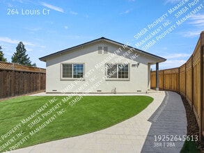 Building Photo - 264 Louis Ct