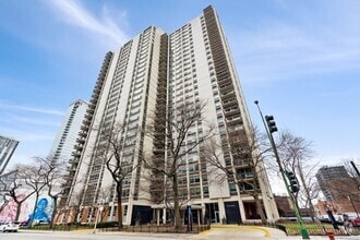Building Photo - 1255 N Sandburg Terrace