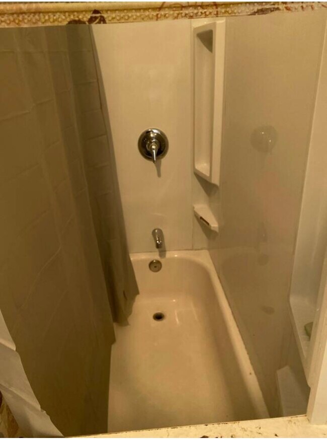 2121 E Chelten Ave Unit Room Rental, Philadelphia, PA 19138 Condo for