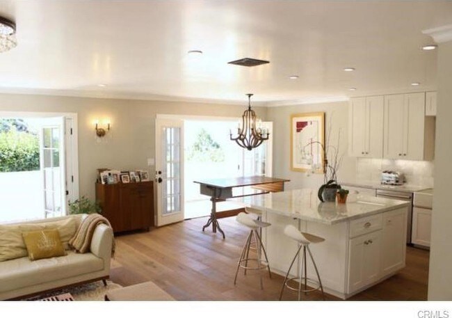 Foto del edificio - 1165 Skyline Dr