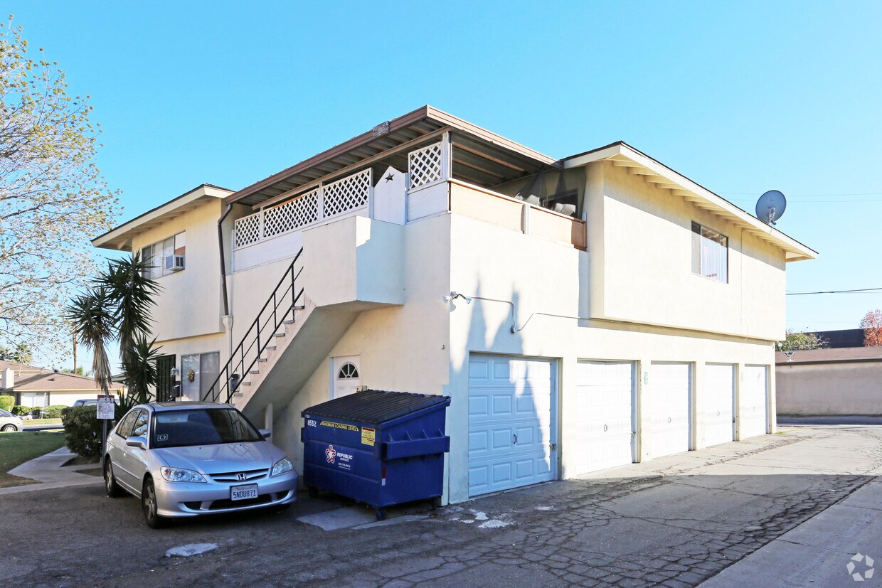 Building Photo - 13301 Verde St