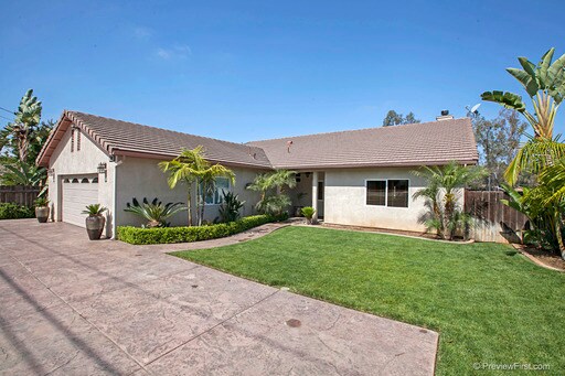 Building Photo - 827 Morro Rd