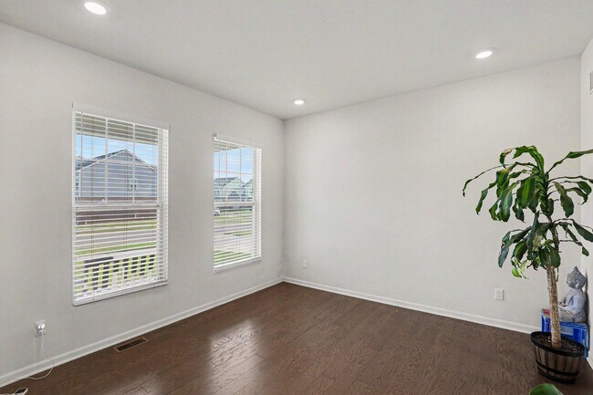Foto del edificio - 8580 Pioneer St