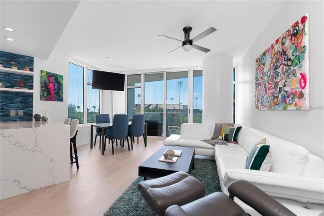 Foto del edificio - 175 1st St S