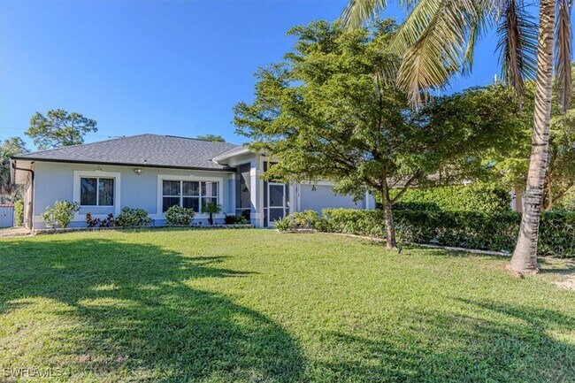 Building Photo - 27518 Pinecrest Ln