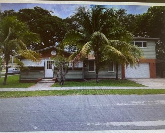 Foto principal - 258 SW 1st Ct