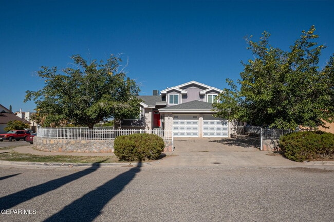 Building Photo - 12041 Van Gogh Dr